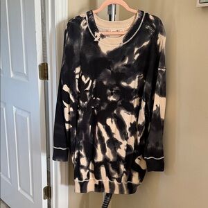 NATURAL LIFE Black and Cream Tie-Dye Sweater